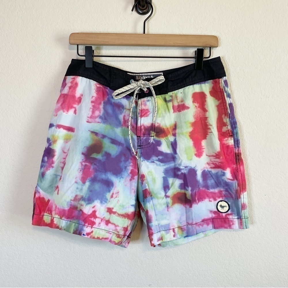 Modern Amusement Tie Dye Retro Board Swim Shorts Size 30